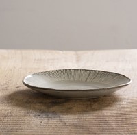 Dutch Rose Plate 21,5 cm Cream-1