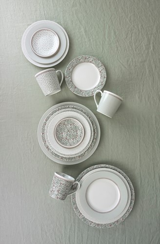 laura-ashley-wild-clematis-set-4-borden-23-183017-5.jpg